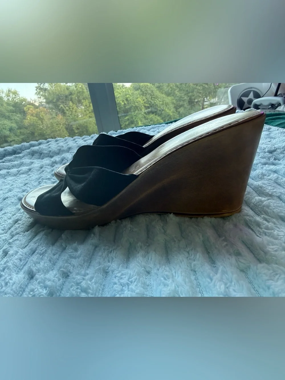 Italian Shoemakers Black Bow-Front Wedge Slides